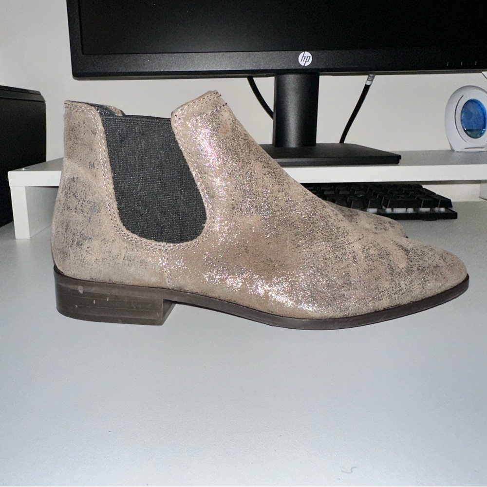 Chelsea Crew Black Label Dapper Shimmer Slip On Boots | Size 38